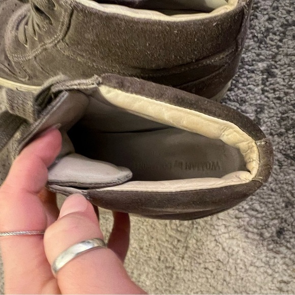 Common Projects Sneakers - Picture 16 of 16